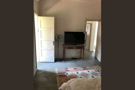 Casa à venda com 6 quartos, 350m² em Vila Madalena, São Paulo