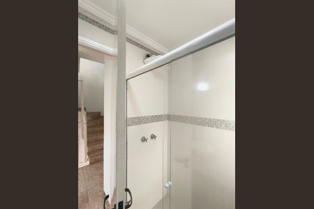 Casa de condomínio à venda com 250m², 5 quartos e 3 vagas Casa de condomínio à venda com 250m², 5 quartos e 3 vagasBanheiro 3