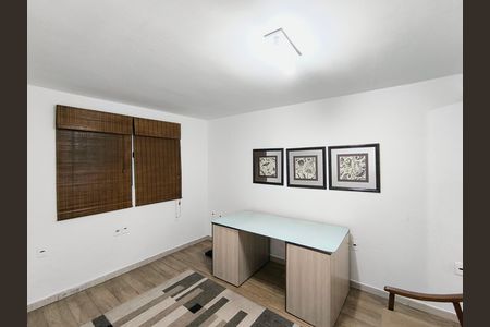 Casa de condomínio à venda com 250m², 5 quartos e 3 vagas Casa de condomínio à venda com 250m², 5 quartos e 3 vagasQuarto 5 - Suíte