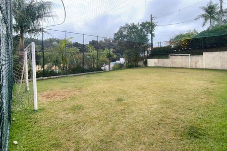 Casa de condomínio à venda com 250m², 5 quartos e 3 vagas Casa de condomínio à venda com 250m², 5 quartos e 3 vagasÁrea comum - Campo