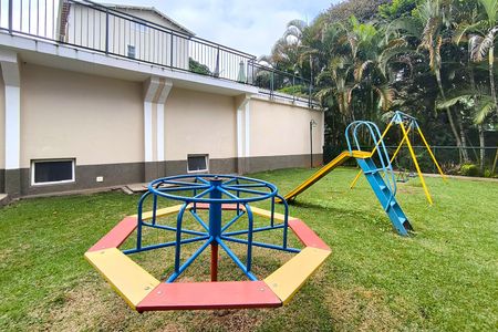 Casa de condomínio à venda com 250m², 5 quartos e 3 vagas Casa de condomínio à venda com 250m², 5 quartos e 3 vagasÁrea comum - Playground