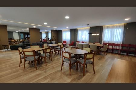 Apartamento à venda com 37m², 2 quartos e sem vaga Apartamento à venda com 37m², 2 quartos e sem vagaSalão de Festas