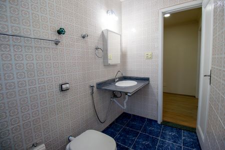 Apartamento para alugar com 200m², 5 quartos e 2 vagas Apartamento para alugar com 200m², 5 quartos e 2 vagasBanheiro