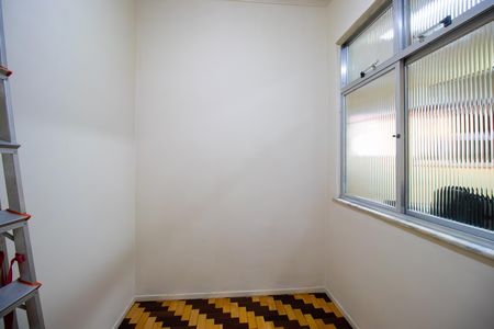 Apartamento para alugar com 200m², 5 quartos e 2 vagas Apartamento para alugar com 200m², 5 quartos e 2 vagasQuarto de Serviço