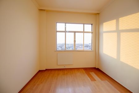 Apartamento para alugar com 200m², 5 quartos e 2 vagas Apartamento para alugar com 200m², 5 quartos e 2 vagasQuarto 2