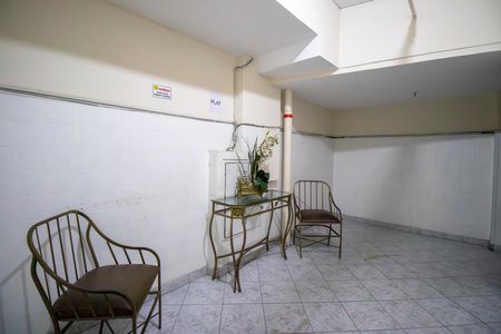 Apartamento para alugar com 200m², 5 quartos e 2 vagas Apartamento para alugar com 200m², 5 quartos e 2 vagasHall