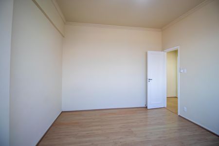 Apartamento para alugar com 200m², 5 quartos e 2 vagas Apartamento para alugar com 200m², 5 quartos e 2 vagasQuarto 1