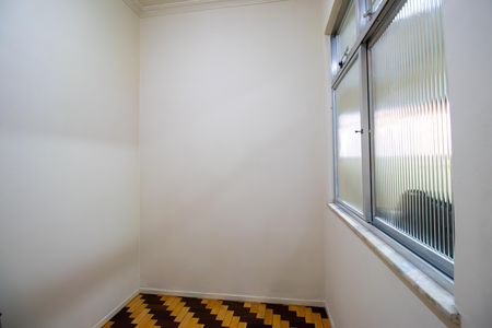Apartamento para alugar com 200m², 5 quartos e 2 vagas Apartamento para alugar com 200m², 5 quartos e 2 vagasQuarto de Serviço