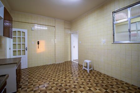 Apartamento para alugar com 200m², 5 quartos e 2 vagas Apartamento para alugar com 200m², 5 quartos e 2 vagasCozinha