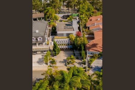 Casa de condomínio à venda com 665m², 4 quartos e 8 vagas Casa de condomínio à venda com 665m², 4 quartos e 8 vagasFoto 25