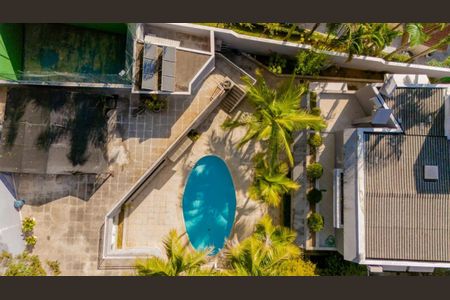 Casa de condomínio à venda com 665m², 4 quartos e 8 vagas Casa de condomínio à venda com 665m², 4 quartos e 8 vagasFoto 27