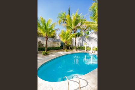 Casa de condomínio à venda com 665m², 4 quartos e 8 vagas Casa de condomínio à venda com 665m², 4 quartos e 8 vagasFoto 37
