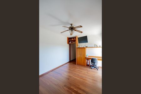 Casa de condomínio à venda com 665m², 4 quartos e 8 vagas Casa de condomínio à venda com 665m², 4 quartos e 8 vagasFoto 15
