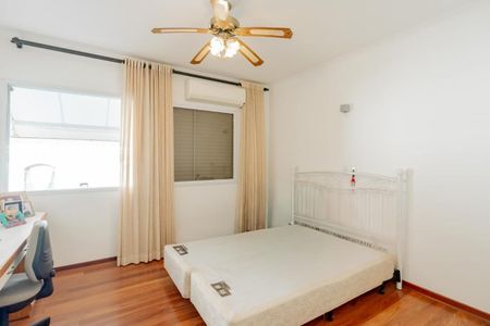Casa de condomínio à venda com 665m², 4 quartos e 8 vagas Casa de condomínio à venda com 665m², 4 quartos e 8 vagasFoto 14