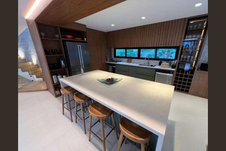 Casa de condomínio à venda com 450m², 4 quartos e 2 vagas Casa de condomínio à venda com 450m², 4 quartos e 2 vagasFoto 08