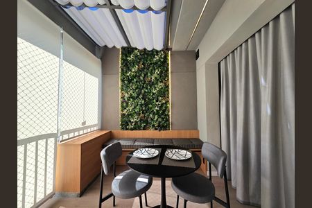 Studio para alugar com 32m², 1 quarto e sem vaga Studio para alugar com 32m², 1 quarto e sem vagaVaranda