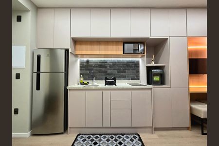 Studio para alugar com 32m², 1 quarto e sem vaga Studio para alugar com 32m², 1 quarto e sem vagaStudio