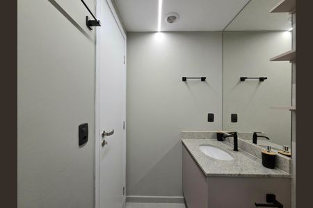 Studio para alugar com 32m², 1 quarto e sem vaga Studio para alugar com 32m², 1 quarto e sem vagaBanheiro