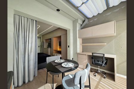 Studio para alugar com 32m², 1 quarto e sem vaga Studio para alugar com 32m², 1 quarto e sem vagaVaranda
