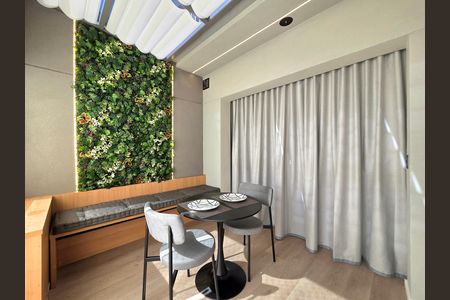 Studio para alugar com 32m², 1 quarto e sem vaga Studio para alugar com 32m², 1 quarto e sem vagaVaranda