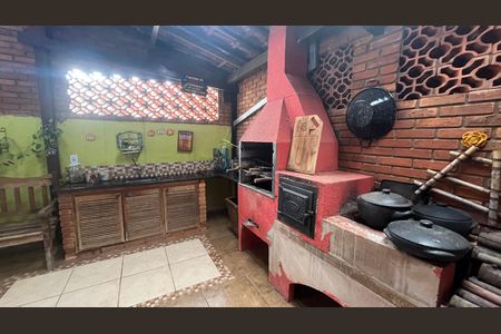 Casa à venda com 269m², 3 quartos e 3 vagas