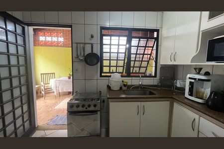 Casa à venda com 269m², 3 quartos e 3 vagas