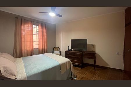 Casa à venda com 269m², 3 quartos e 3 vagas