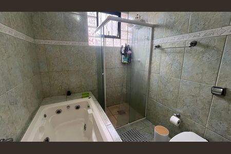 Casa à venda com 269m², 3 quartos e 3 vagas