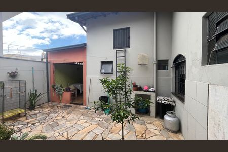 Casa à venda com 269m², 3 quartos e 3 vagas