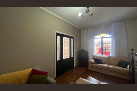 Casa à venda com 269m², 3 quartos e 3 vagas