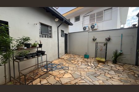 Casa à venda com 269m², 3 quartos e 3 vagas