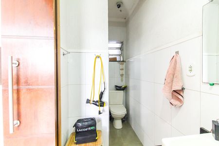 Casa à venda com 150m², 5 quartos e 2 vagas Casa à venda com 150m², 5 quartos e 2 vagasBanheiro 2 - Casa 2