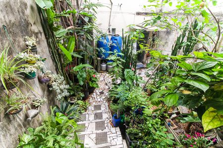 Casa à venda com 150m², 5 quartos e 2 vagas Casa à venda com 150m², 5 quartos e 2 vagasQuintal