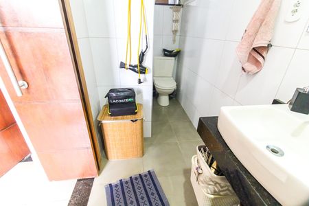 Banheiro 2 - Casa 2 de casa à venda com 5 quartos, 150m² em Jardim Gianetti, São Paulo