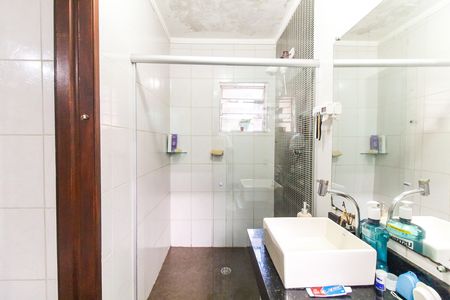 Casa à venda com 150m², 5 quartos e 2 vagas Casa à venda com 150m², 5 quartos e 2 vagasBanheiro 1 - Casa 2