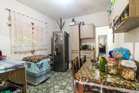 Casa à venda com 150m², 5 quartos e 2 vagas Casa à venda com 150m², 5 quartos e 2 vagasCozinha