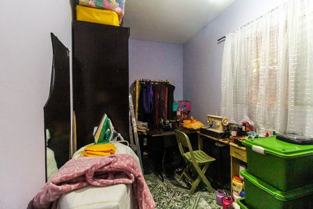 Casa à venda com 150m², 5 quartos e 2 vagas Casa à venda com 150m², 5 quartos e 2 vagasQuarto 2