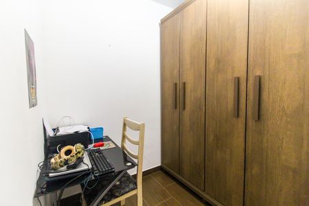 Casa à venda com 150m², 5 quartos e 2 vagas Casa à venda com 150m², 5 quartos e 2 vagasQuarto 3 - Casa 2