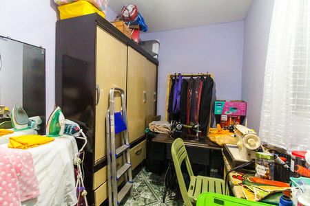 Casa à venda com 150m², 5 quartos e 2 vagas Casa à venda com 150m², 5 quartos e 2 vagasQuarto 2