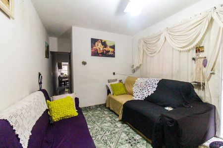 Sala de casa à venda com 5 quartos, 150m² em Jardim Gianetti, São Paulo