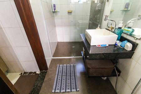 Casa à venda com 150m², 5 quartos e 2 vagas Casa à venda com 150m², 5 quartos e 2 vagasBanheiro 1 - Casa 2