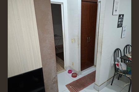 Sala de apartamento à venda com 2 quartos, 48m² em Heliópolis, Belo Horizonte