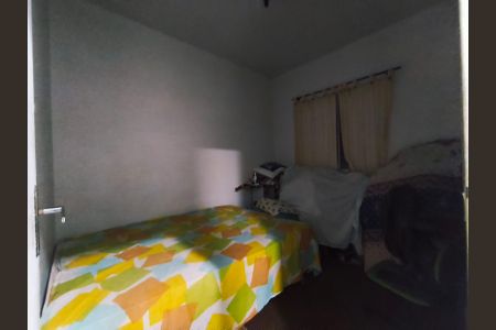 Quarto de apartamento à venda com 2 quartos, 48m² em Heliópolis, Belo Horizonte