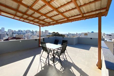 Cobertura de apartamento para alugar com 2 quartos, 140m² em Santo Antônio, Belo Horizonte