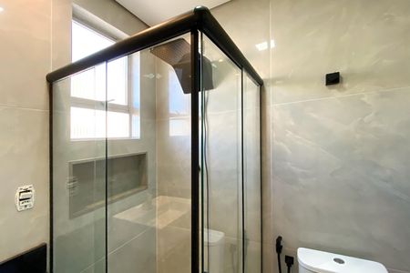 Banheiro de apartamento para alugar com 2 quartos, 140m² em Santo Antônio, Belo Horizonte