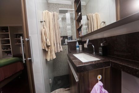 Banheiro suite  de apartamento à venda com 3 quartos, 110m² em Cidade Nova, Belo Horizonte