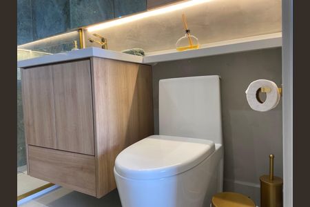 Studio para alugar com 27m², 1 quarto e sem vaga Studio para alugar com 27m², 1 quarto e sem vagaBanheiro social