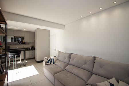 Sala de apartamento à venda com 2 quartos, 68m² em Jardim Riacho das Pedras, Contagem