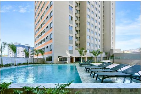 Apartamento à venda com 68m², 2 quartos e 1 vaga Apartamento à venda com 68m², 2 quartos e 1 vagaÁrea comum - Piscina