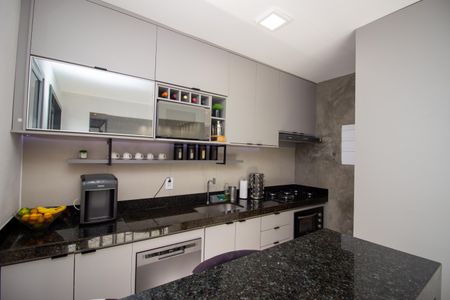 Apartamento à venda com 68m², 2 quartos e 1 vaga Apartamento à venda com 68m², 2 quartos e 1 vagaCozinha e Área de Serviço